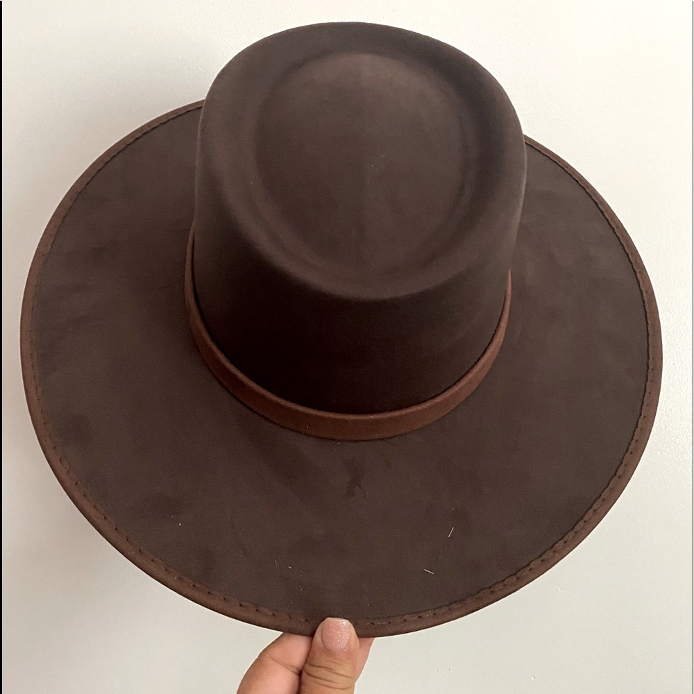 Katrina Cordobés Suede Wid Brim Hat